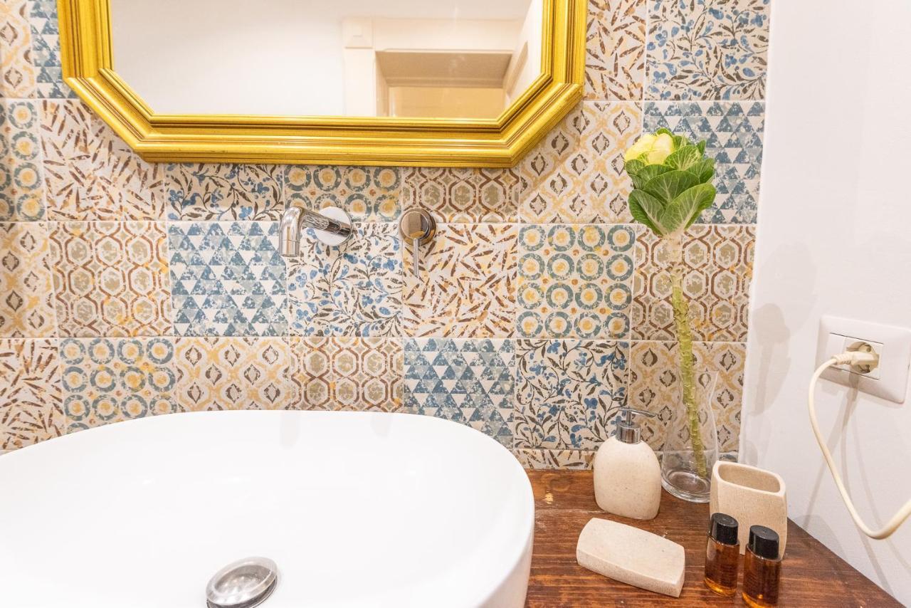 Rubichi 6 - Old Town Apartment Sit Lecce Esterno foto