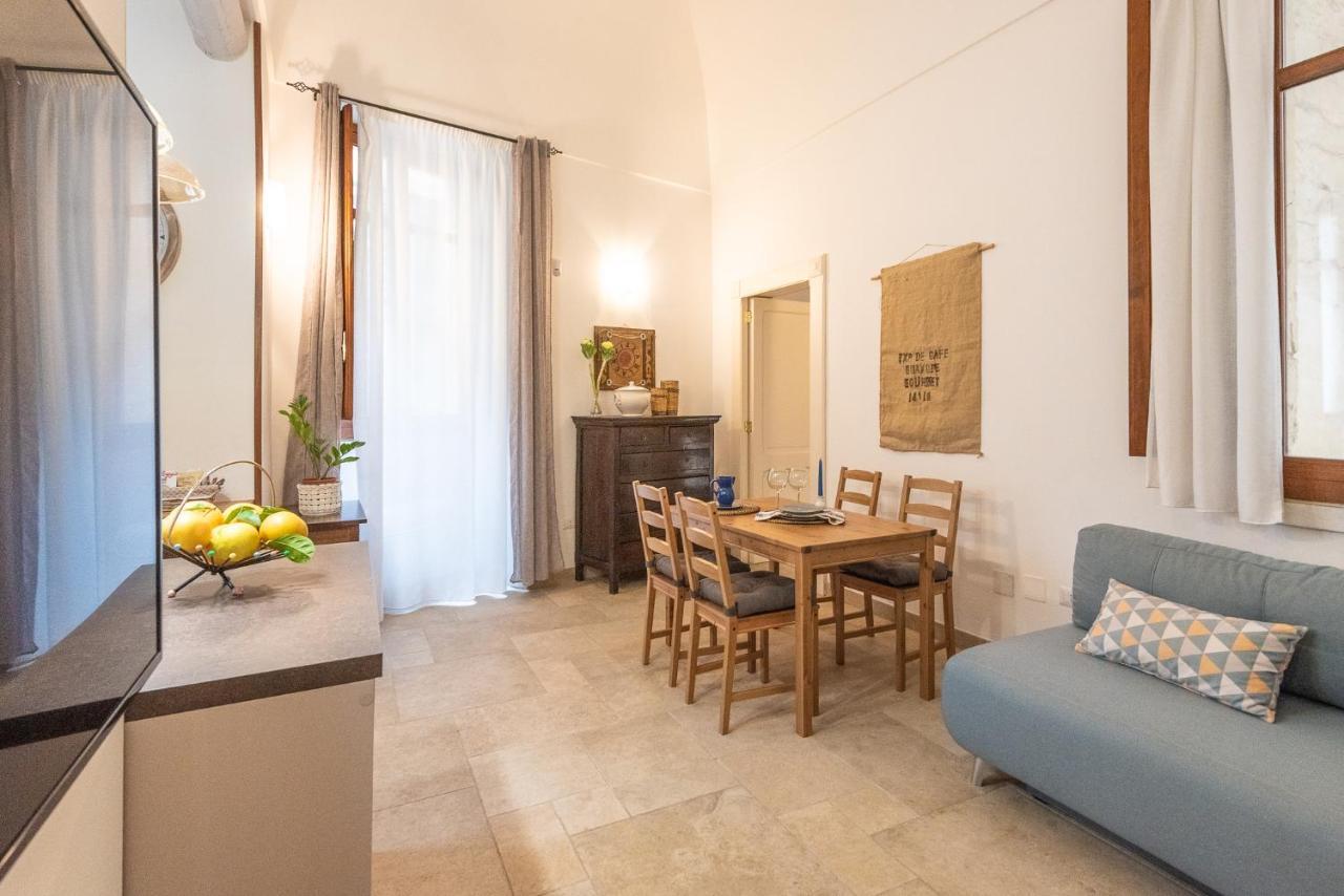 Rubichi 6 - Old Town Apartment Sit Lecce Esterno foto