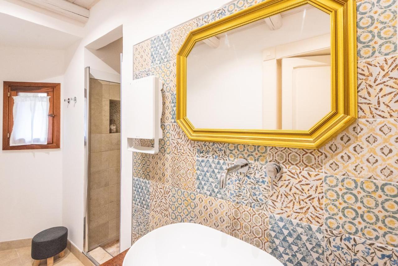 Rubichi 6 - Old Town Apartment Sit Lecce Esterno foto