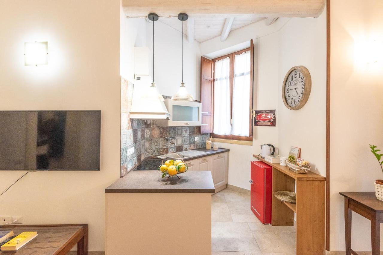 Rubichi 6 - Old Town Apartment Sit Lecce Esterno foto