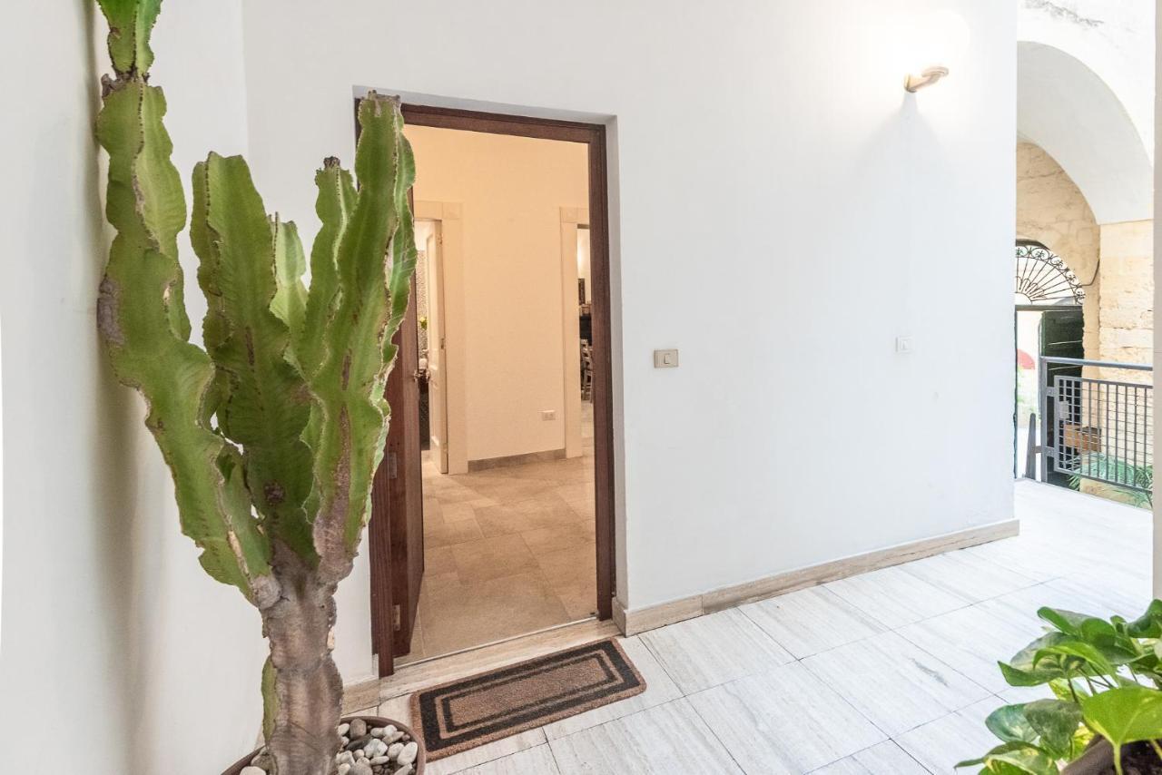 Rubichi 6 - Old Town Apartment Sit Lecce Esterno foto
